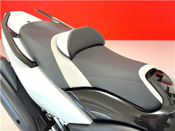 Yamaha T-MAX 500 White Max 2010